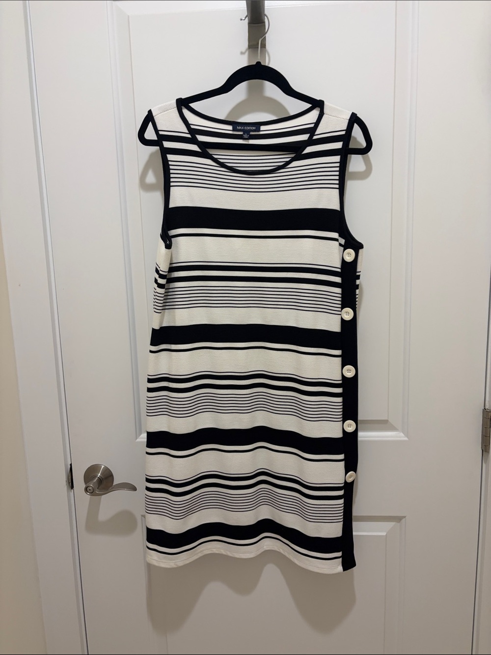 Max Edition Black and White Striped Sleeveless Shift Dress